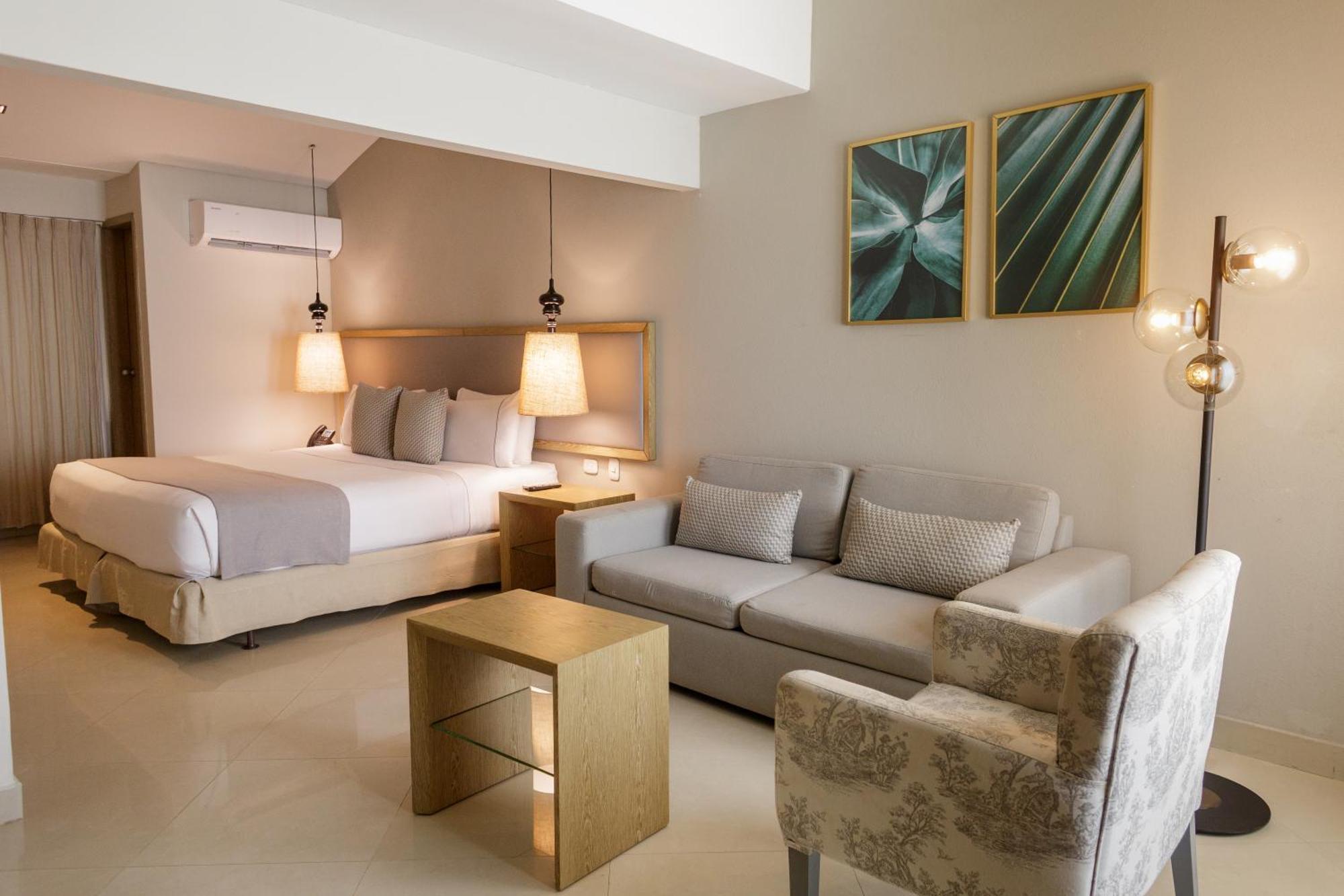 Hotel Santa Cecilia 3*