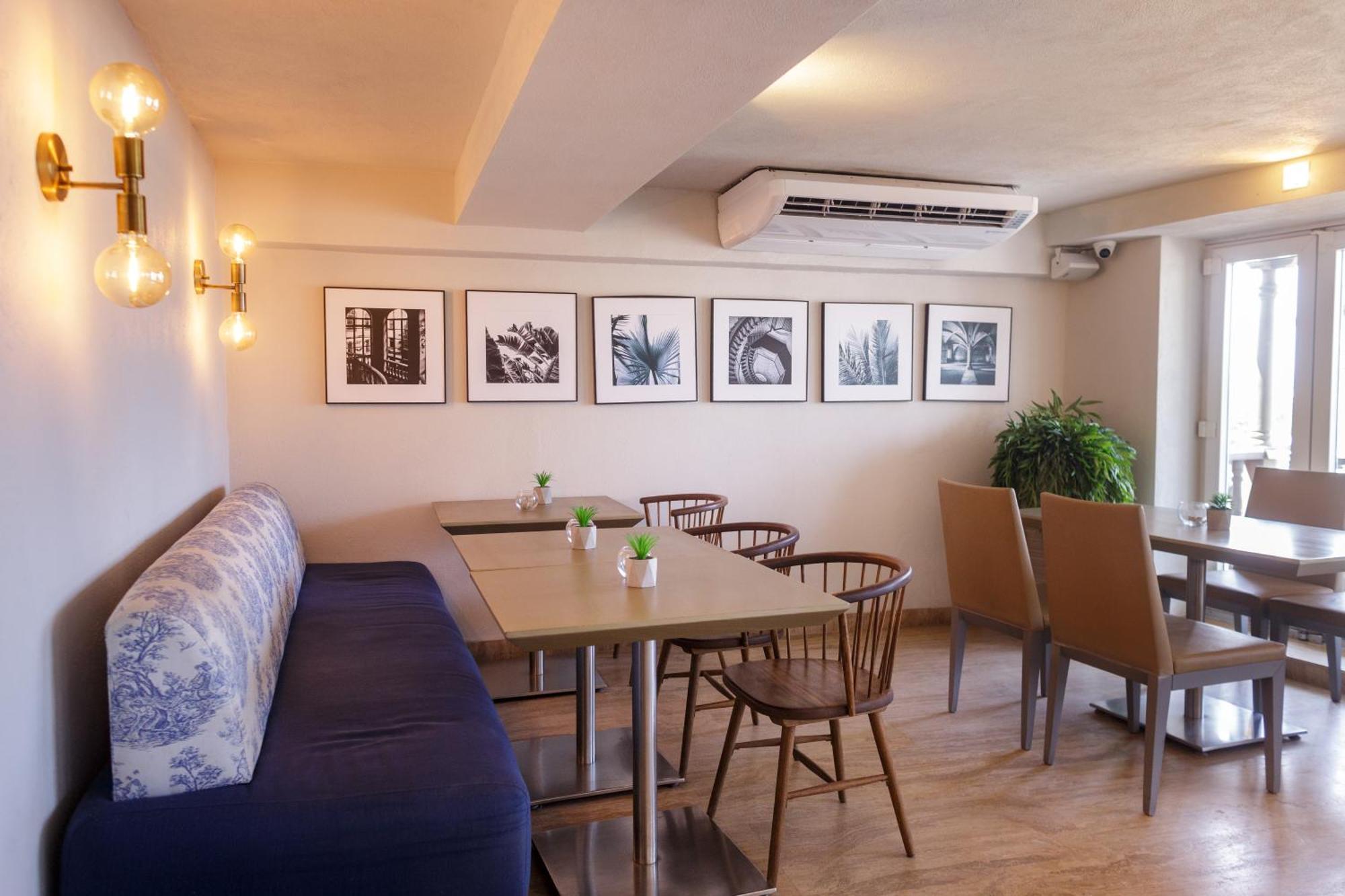 Hotel Santa Cecilia 3*