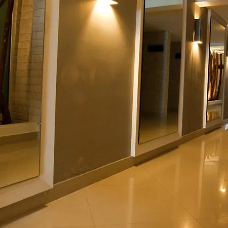 Hotel Santa Cecilia 3*