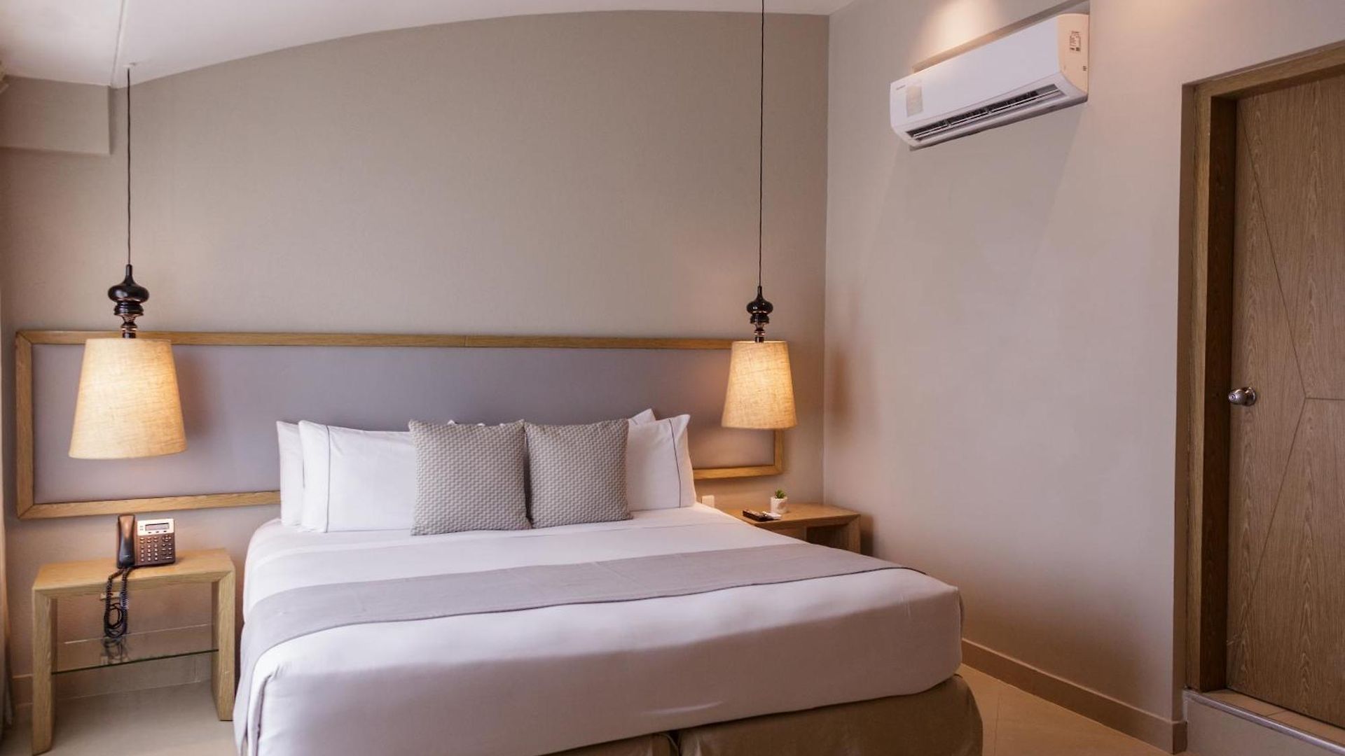 Santa Cecilia Hotel 3*